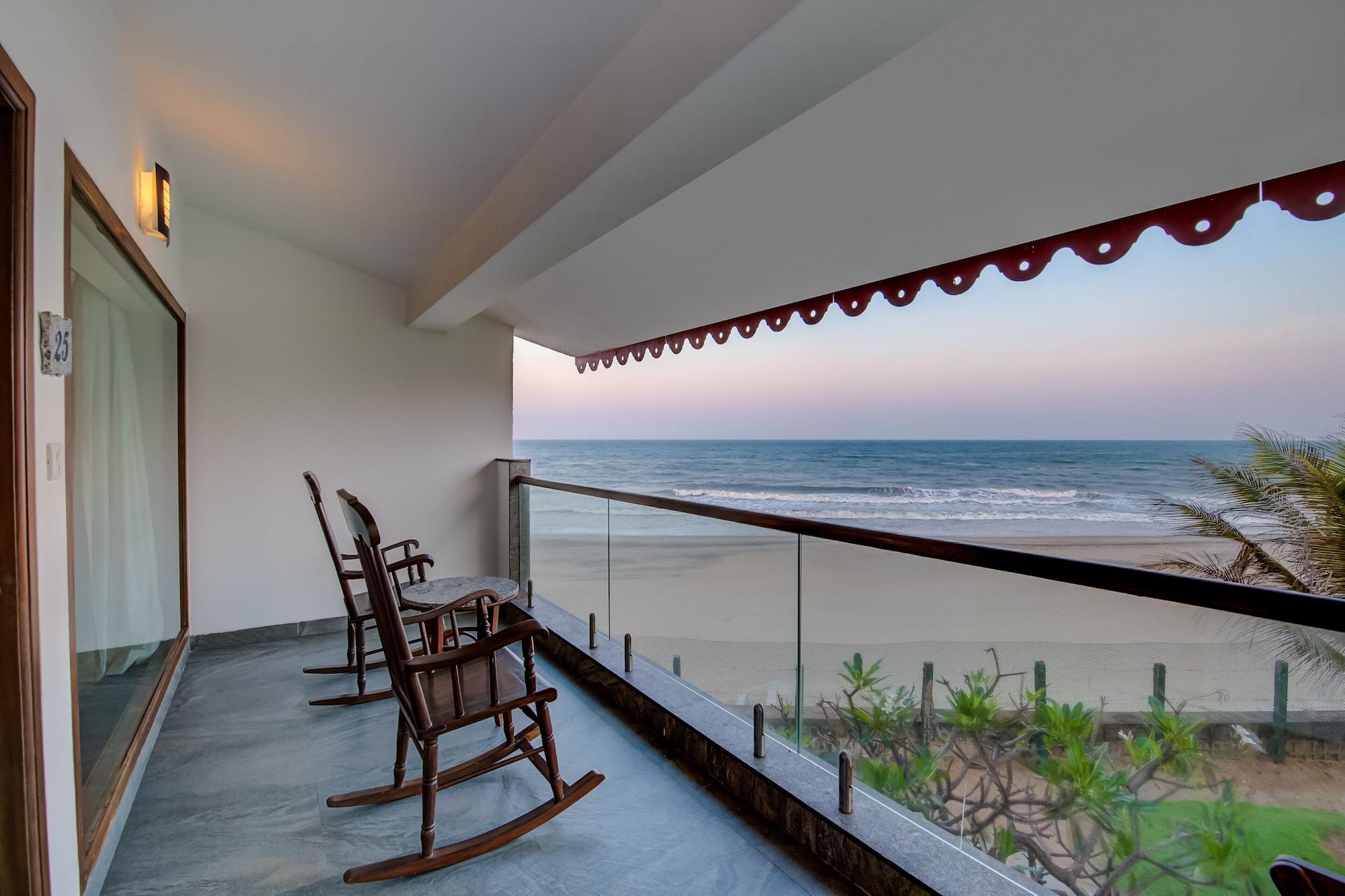 Radisson Blu Resort Temple Bay Mamallapuram Εξωτερικό φωτογραφία A balcony in a hotel